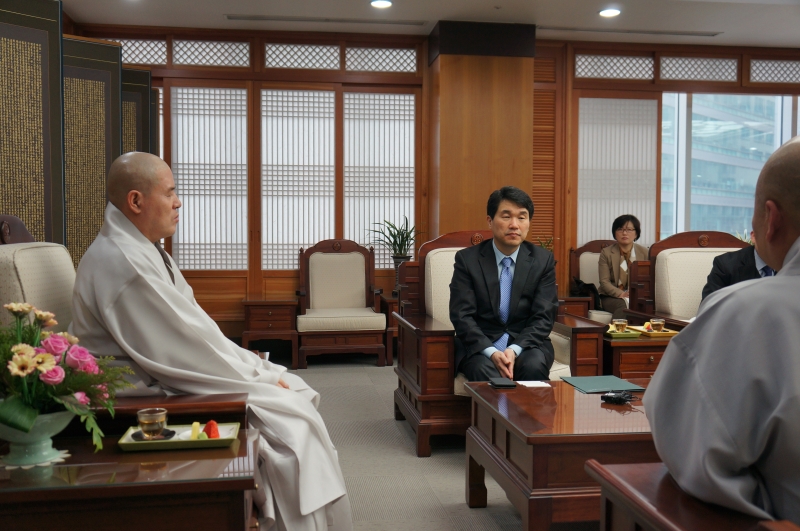 2012.02.21_교과부 장관 예방 (18)